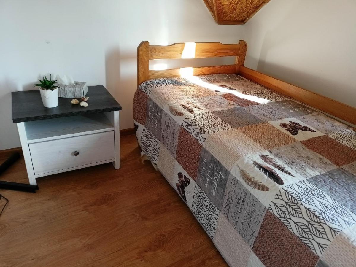 Solorena Junoszyno Exteriör bild