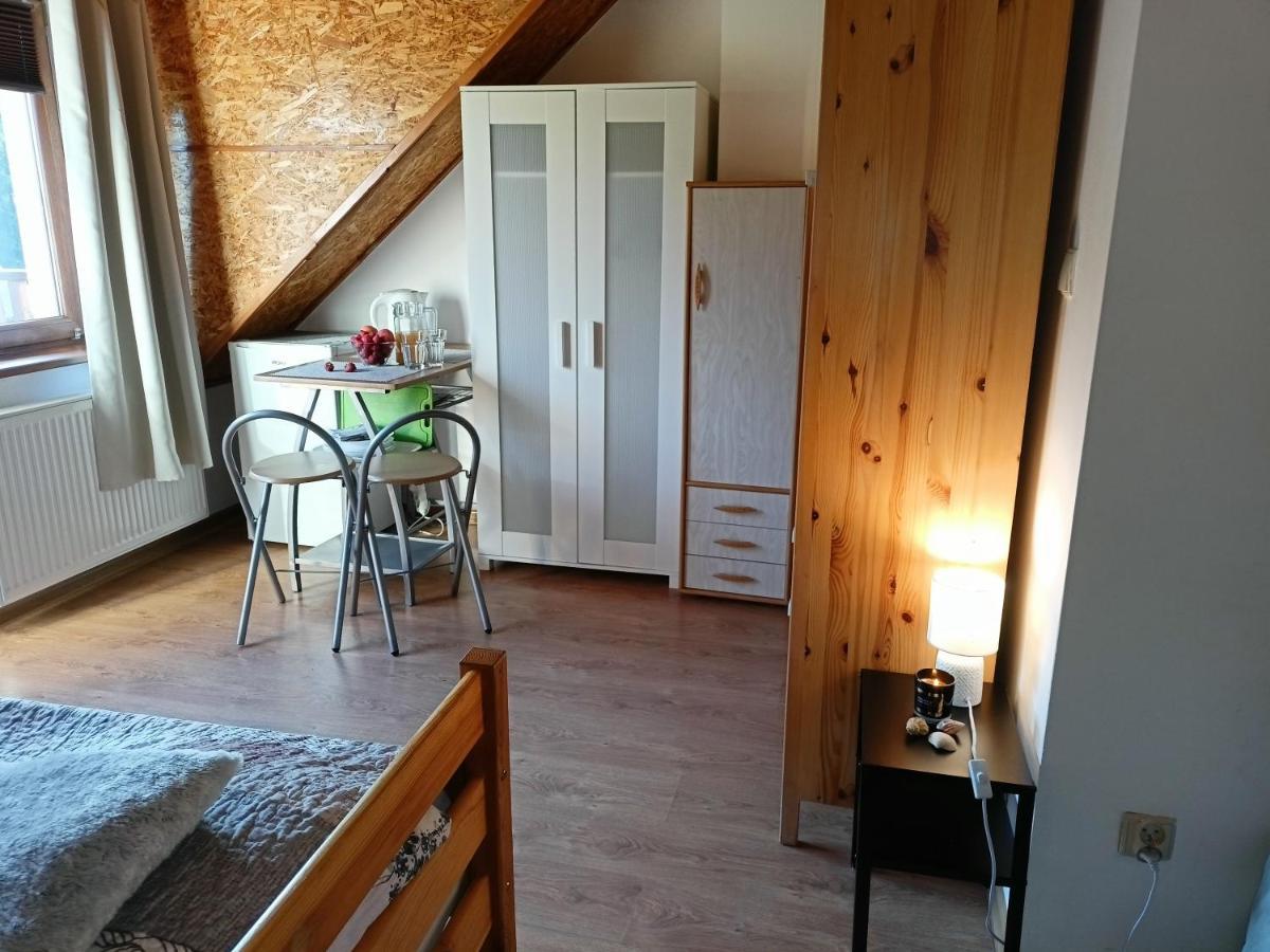 Solorena Junoszyno Exteriör bild