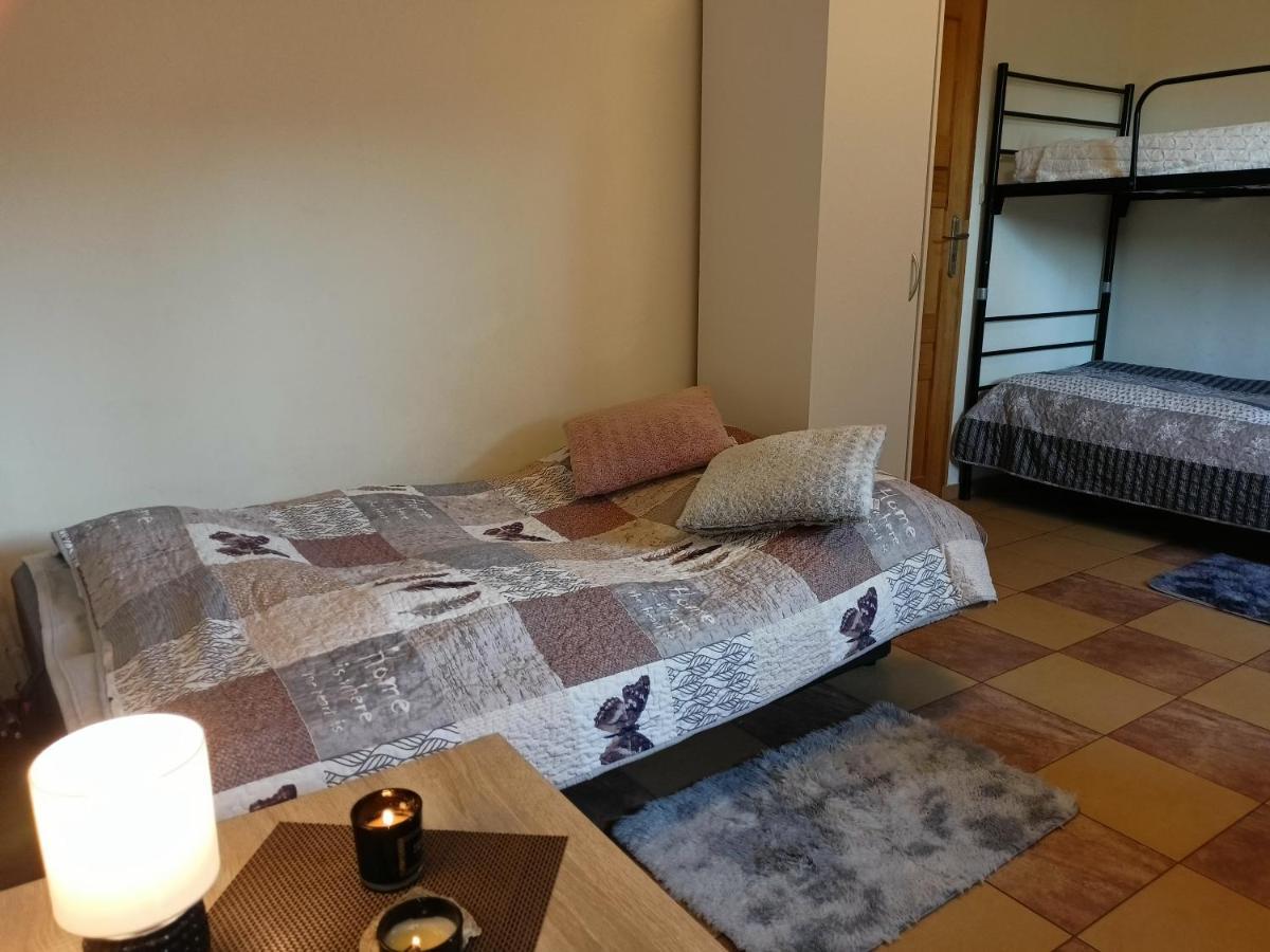Solorena Junoszyno Exteriör bild
