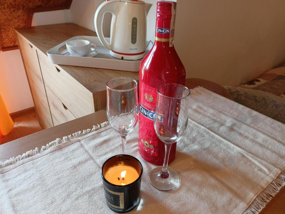 Solorena Junoszyno Exteriör bild